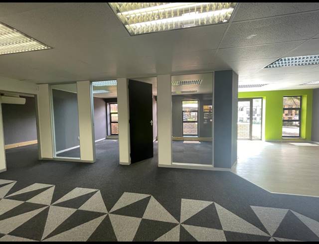 263M² OFFICE TO LET IN HURLINGHAM